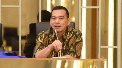 Nasib Industri Rokok Kian Rentan, DPR Soroti Nasib Petani Tembakau dan Gadis Kretek