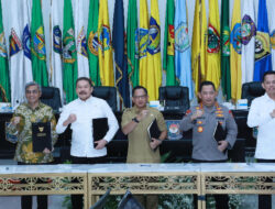 Awasi Penyelenggaraan Perizinan di Daerah, Mendagri Tito Tanda Tangani Kerjasama dengan 4 Lembaga Negara