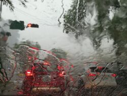 Hujan Deras Kembali Mengguyur Jakarta