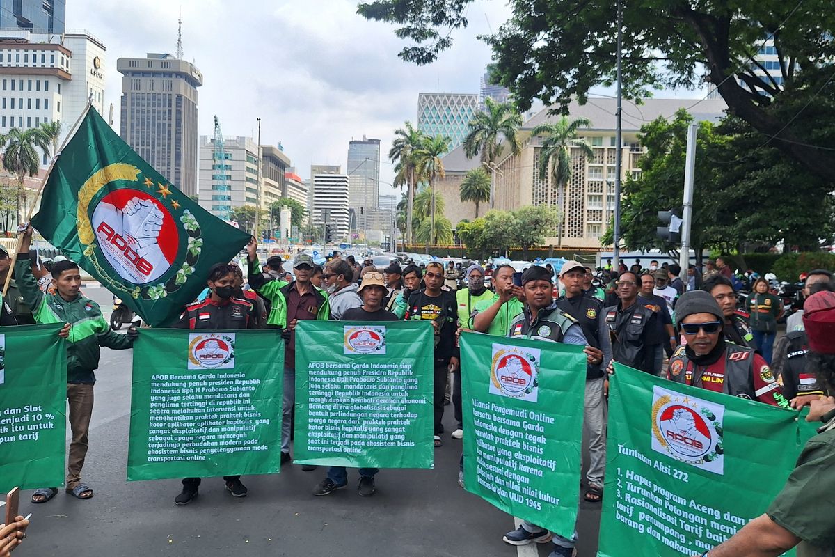 Aksi Demo Ojol yang pernah dilakukan beberapa bulan sebelumnya di seputar patung kuda, kawasan Monas, Jakarta Pusat/net.