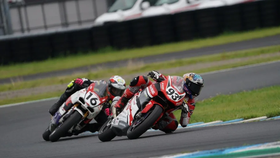 Pebalap Honda