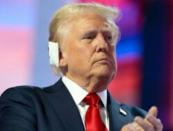 Trump Terapkan Tarif 100% Impor Chip, Apple Investasi Ratusan Miliar Dolar