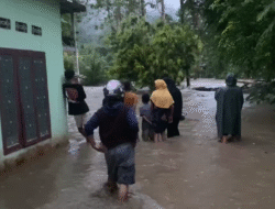 Banjir Landa Tangerang Selatan, Depok, dan Enrekang di Musim Kemarau