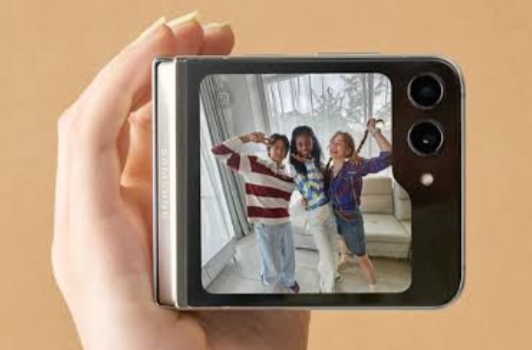 Samsung Rilis One UI 8 Beta Kedua Galaxy Z Flip6