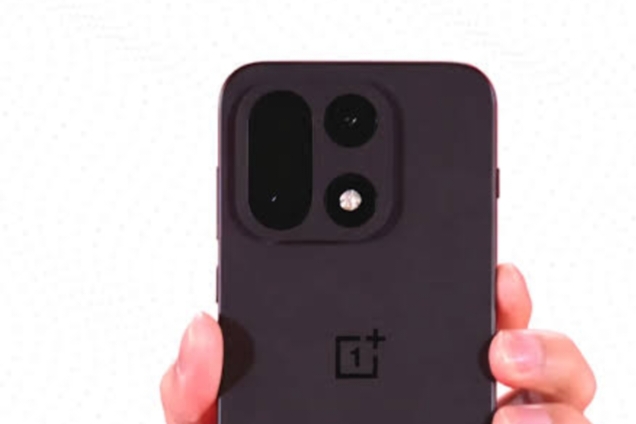 OnePlus 15 Rilis dengan Desain Dune dan Chipset Snapdragon 8