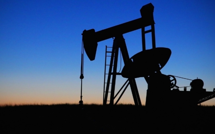 Jeda Konflik! Harga Minyak Dunia Melemah Karena Isu Damai