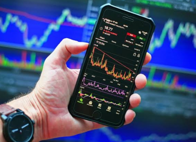 Wall Street Melemah: Saham Teknologi AS Menanti Kinerja Nvidia