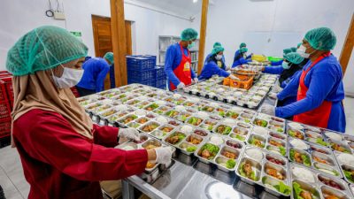 Dapur MBG Jadi Dapur Umum Bencana Sumatera, DPR Apresiasi