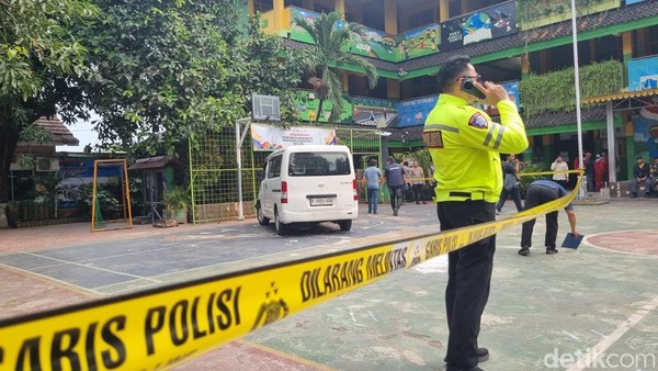 Kecelakaan SDN Kalibaru: Sopir Minibus Diduga Salah Injak Pedal