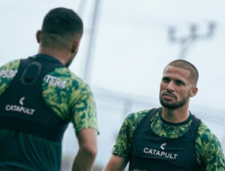 Barito Putera vs Semen Padang dalam Laga Pekan ke-22 BRI Liga 1 2024/2025