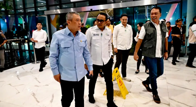 Menhub Tinjau Pelabuhan Merak: Penyeberangan Jawa-Sumatera